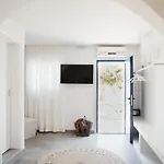 Manthos Place 2 Ξενοδοχείο *