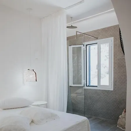 Manthos Place 2 마일로포타스