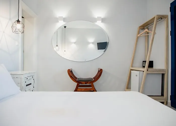 Manthos Place 2 Hotel *