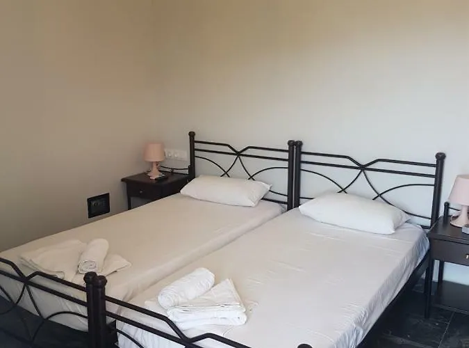 Manthos Place 2 Hotel