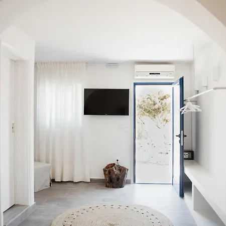 Manthos Place 2 Ξενοδοχείο *