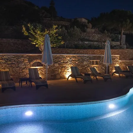 Manthos Place 2 Ξενοδοχείο *