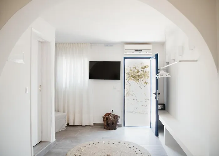 Manthos Place 2 Hotel *