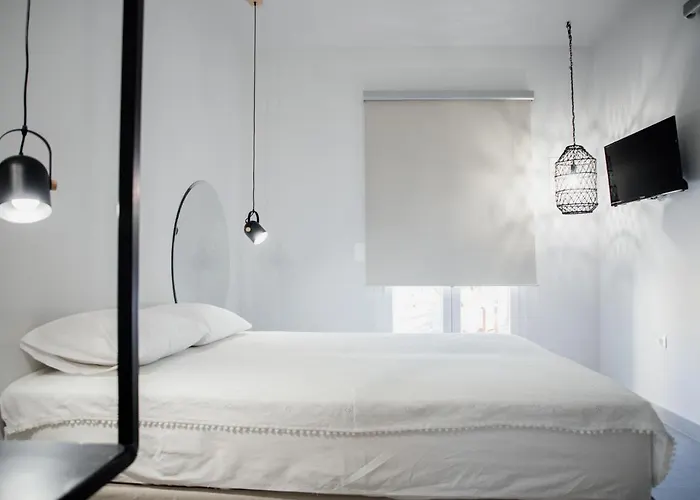 Manthos Place 2 * Mylopotas