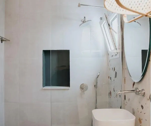 Manthos Place 2 Ξενοδοχείο *